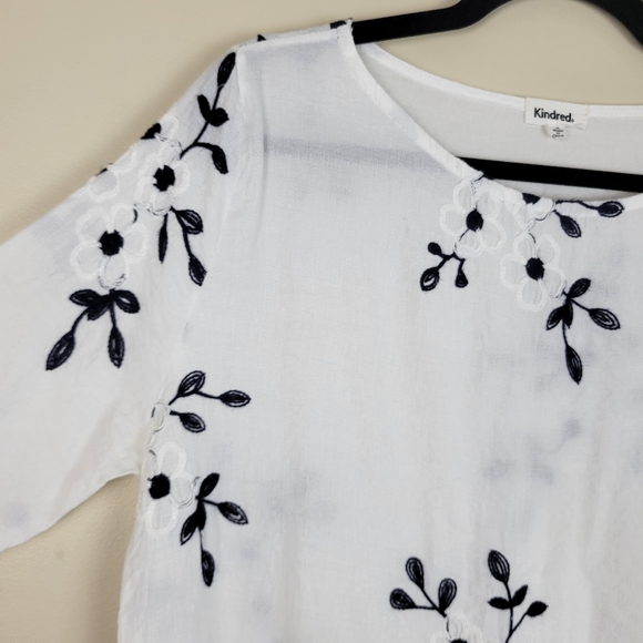 Kindred (Anthropologie) Blouse - Picture 3 of 8